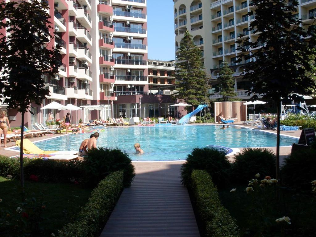 Admiral Plaza Hotel Sunny Beach Esterno foto