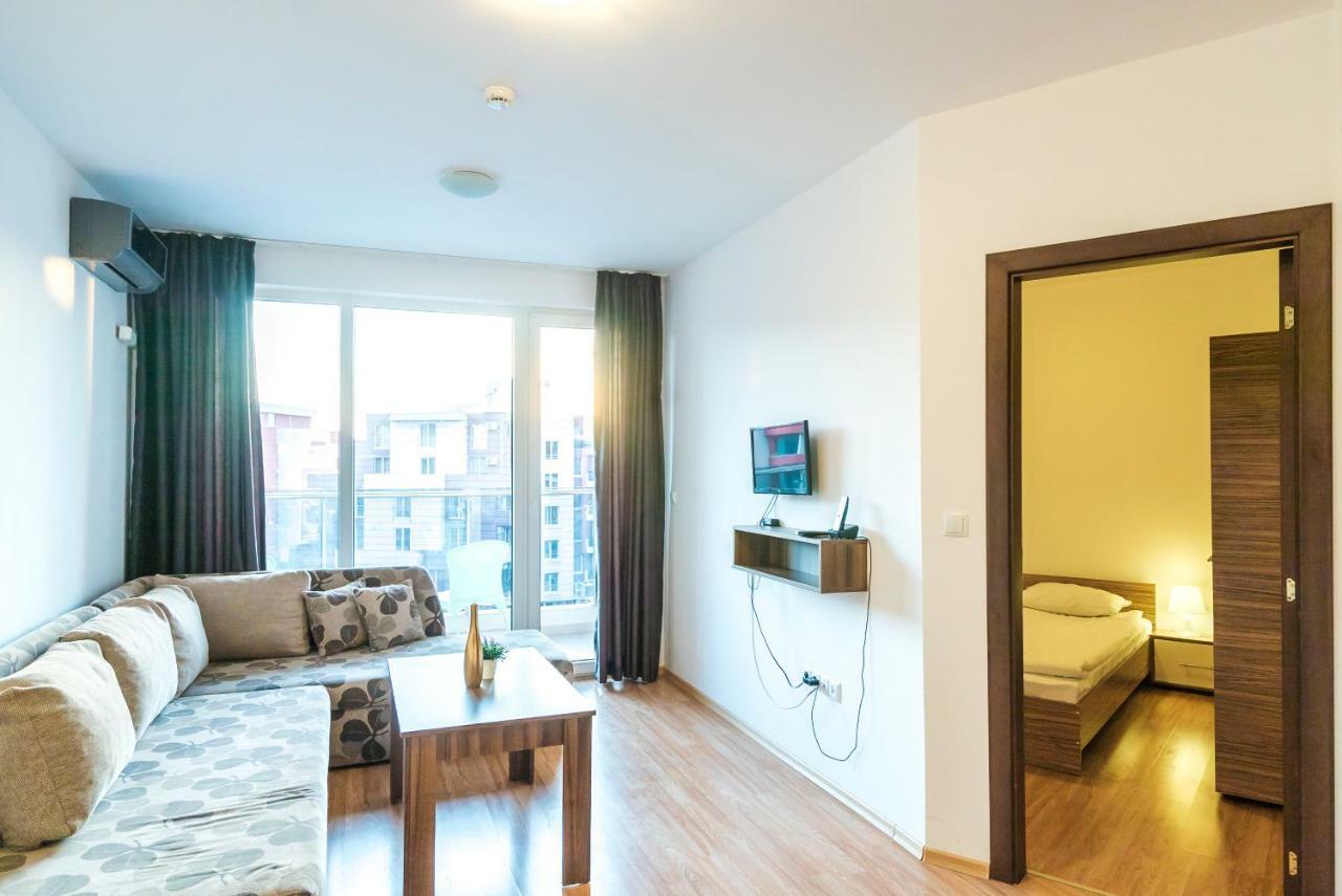 Admiral Plaza Hotel Sunny Beach Esterno foto